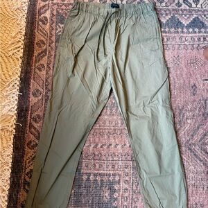 COS Lightweight Olive Jogger Pant